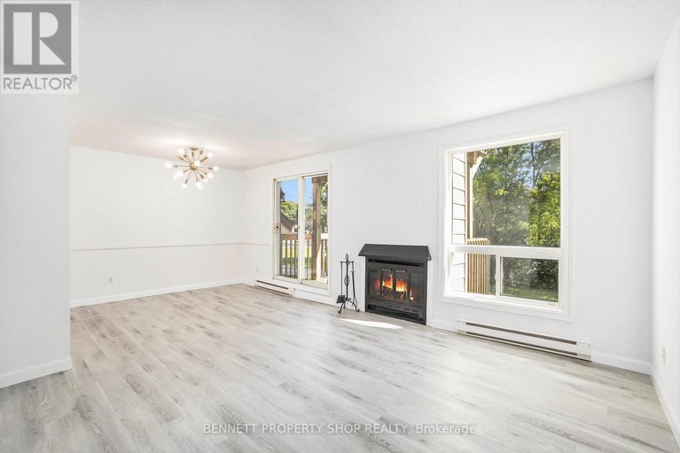 29112457/105-1585-goth-avenue/sawmill-creektimbermill/ottawa/ontario/K1T1E3_5