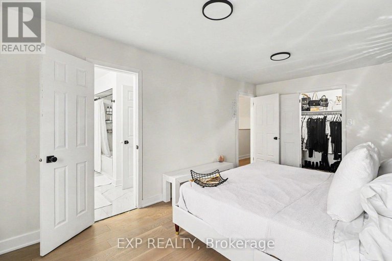 29593810/358-valade-crescent/fallingbrookpineridge/ottawa/ontario/K4A2V7_23