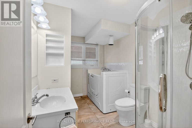 29602212/1879-sharel-drive/urbandale-acres/ottawa/ontario/K1H6W3_15