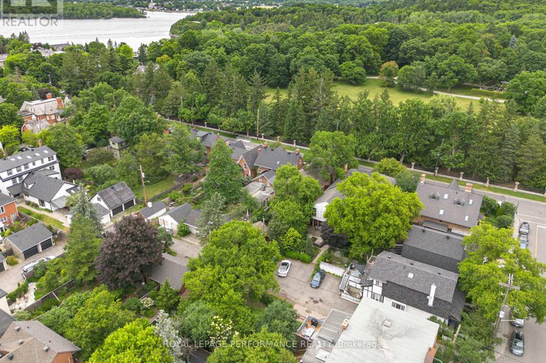 28582293/81-mackay-street/new-edinburgh/ottawa/ontario/K1M2E4_42