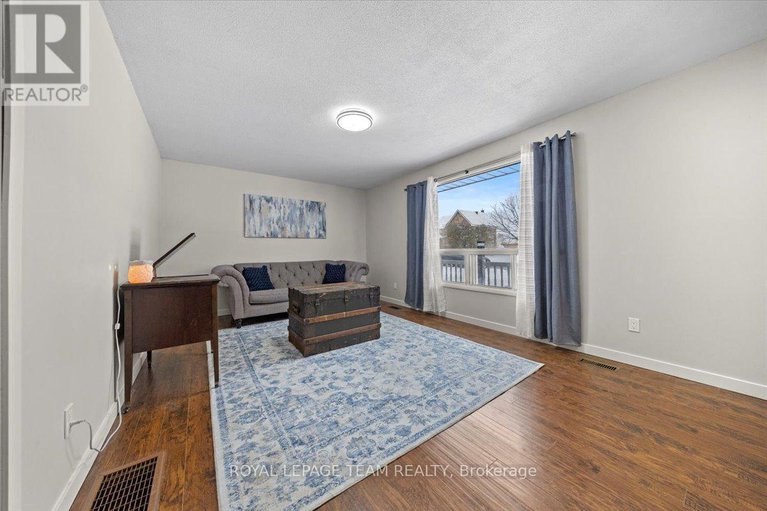 29101307/9161-county-rd-6-north/augusta-twp/augusta/ontario/K0G1R0_6