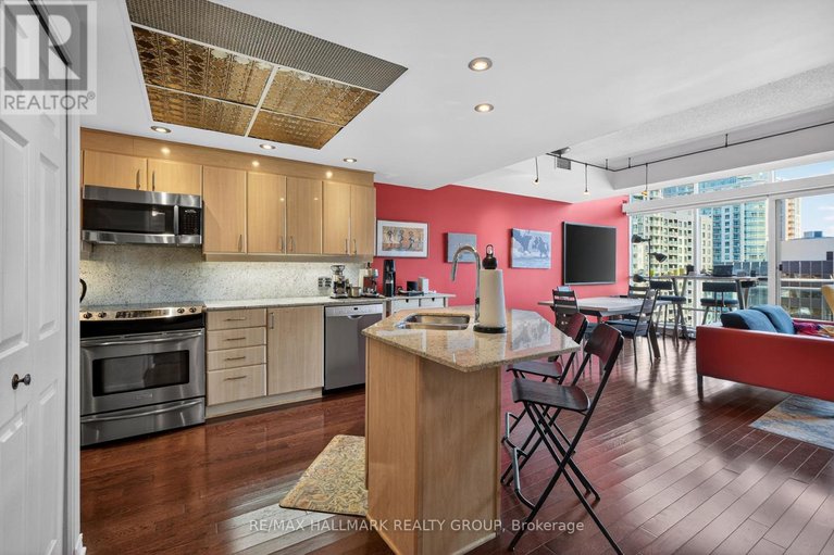 29682835/1401-134-york-street/lower-townbyward-market/ottawa/ontario/K1N1K8_8