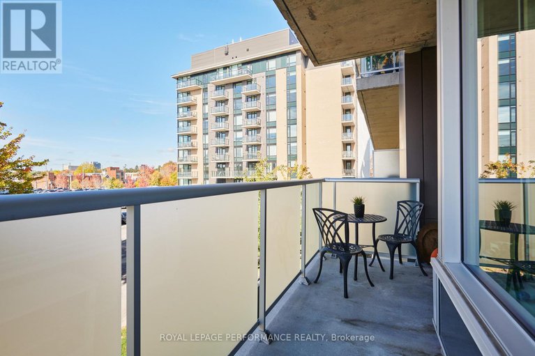 29406959/301-570-de-mazenod-avenue/ottawa-east/ottawa/ontario/K1S5X2_22