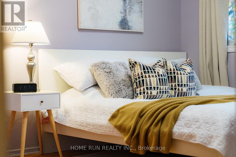 29396191/29-cymbeline-drive/westcliffe-estates/ottawa/ontario/K2H7X9_9