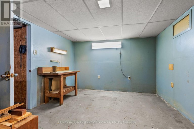 28830734/691-fielding-drive/riverside-park-south/ottawa/ontario/K1V7G6_19