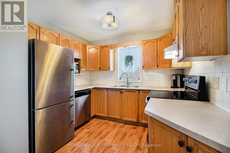 28523525/21-5-marcel-street/embrun/russell/ontario/K0A1W0_14