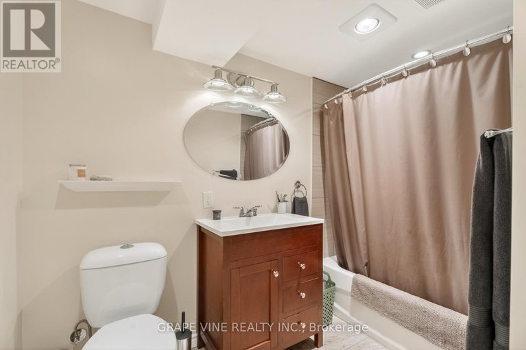 29600305/83-nanook-crescent/katimavik/ottawa/ontario/K2L2B2_30