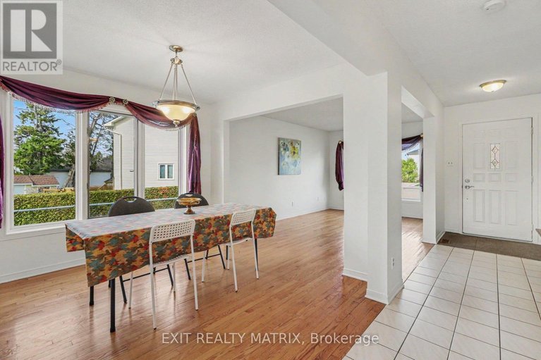 29641183/2829-gothwood-place/sawmill-creektimbermill/ottawa/ontario/K1T2V4_7