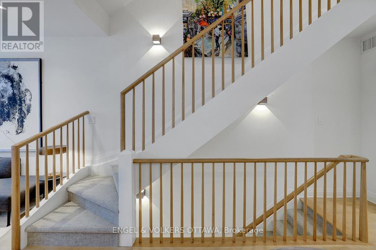 29300834/449-edison-avenue/mckellarhighland/ottawa/ontario/K2A1S5_21