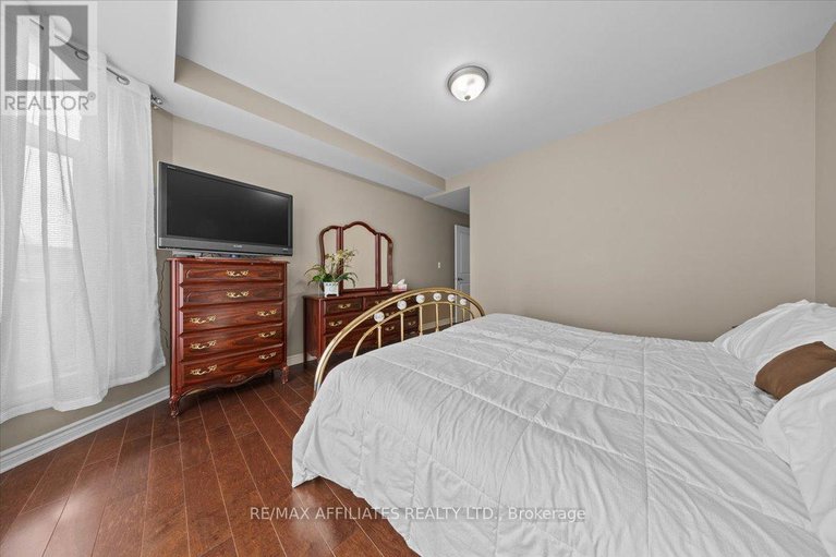 28366144/3-30-prestige-circle/chatelaine-village/ottawa/ontario/K4A0W9_18