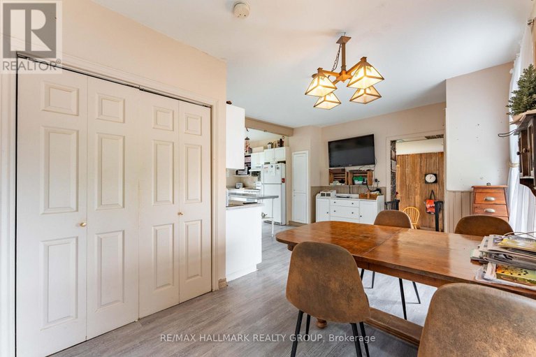 28683667/21580-seven-hills-road/north-glengarry-lochiel-twp/north-glengarry/ontario/K0B1R0_16
