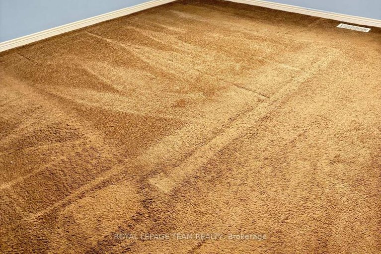 29478854/1501-launay-avenue/fallingbrookpineridge/ottawa/ontario/K4A3S1_19