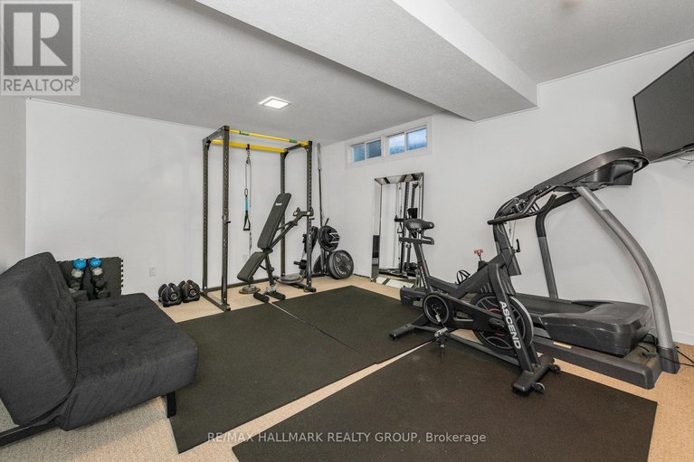 29585556/20-mulvagh-avenue/borden-farmstewart-farmcarleton-heightsparkwood-hills/ottawa/ontario/K2E6M6_31