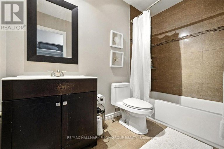 28798158/1417-ballard-court/pineview/ottawa/ontario/K1B4Y9_14