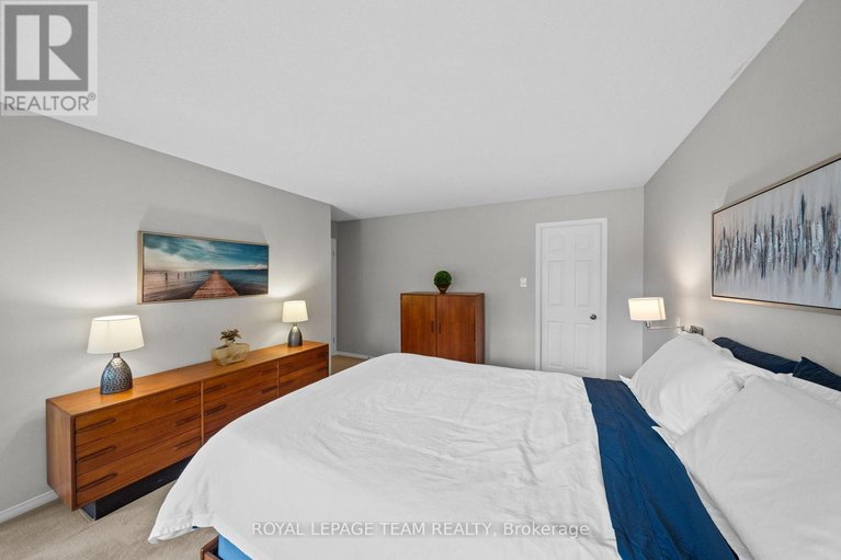 29629893/6584-harvest-grove-drive/greely/ottawa/ontario/K4P1E9_26