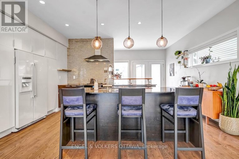 29373851/32-sims-avenue/hintonburg/ottawa/ontario/K1Y3K1_19