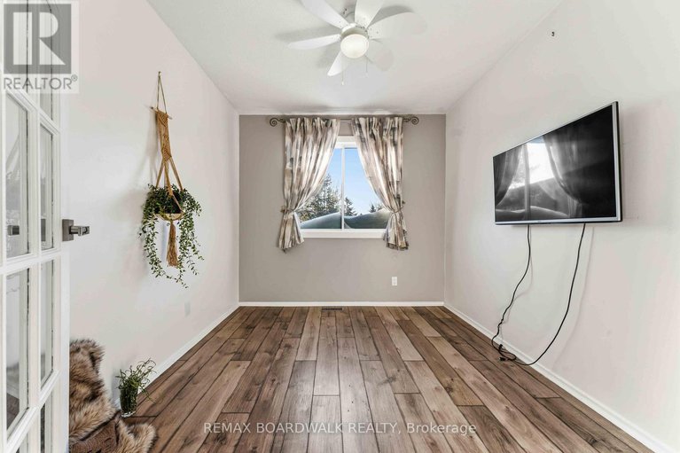 29341768/13-corley-private/heron-gateindustrial-park/ottawa/ontario/K1V8T7_16