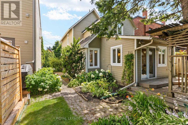28651932/29-strathcona-avenue/glebe/ottawa/ontario/K1S1X3_32