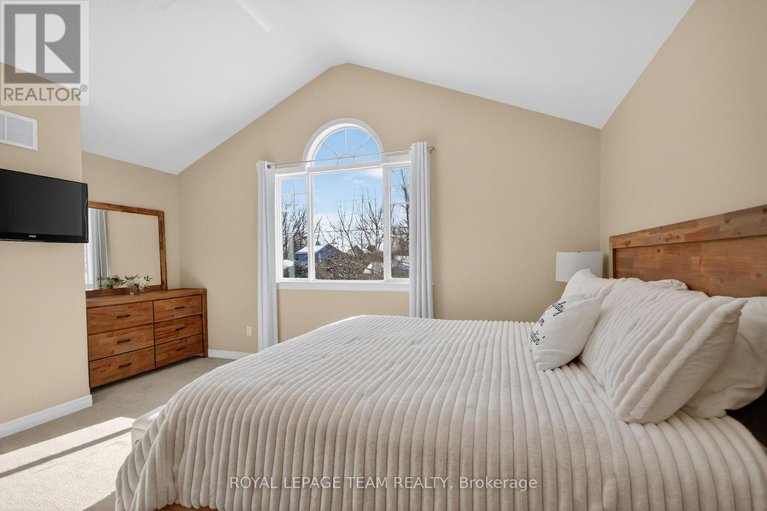 29402323/6291-ottawa-street-w/richmond/ottawa/ontario/K0A2Z0_29