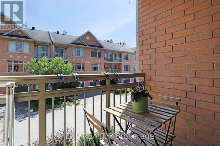 28543378/116-quito-private/merivale-industrial-parkcitiplace/ottawa/ontario/K2E0A9_22