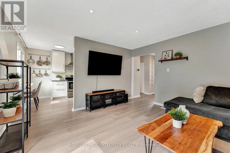 28814849/66-tarquin-crescent/westcliffe-estates/ottawa/ontario/K2H8J9_7