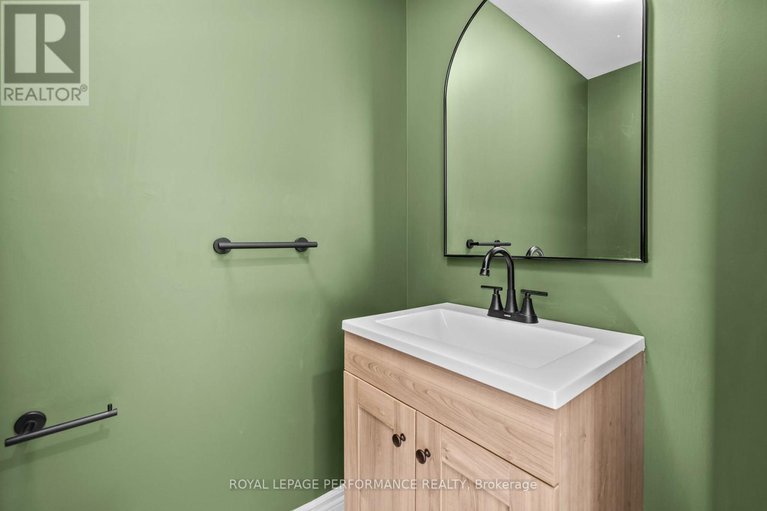 29039549/279-belfort-street/embrun/russell/ontario/K0A1W0_20