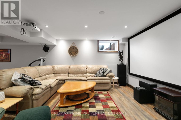 29075456/1545-senateurs-way/fallingbrookpineridge/ottawa/ontario/K4A4A2_34