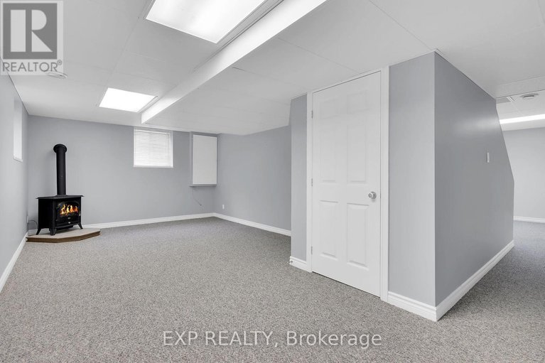 28795569/40-evelyn-street/almonte/mississippi-mills/ontario/K0A1A0_32