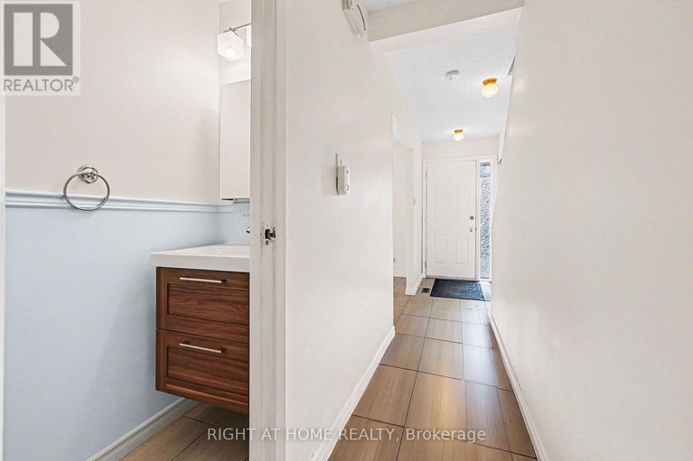 29320801/51-1213-bowmount-street/cyrville/ottawa/ontario/K1J8T3_2