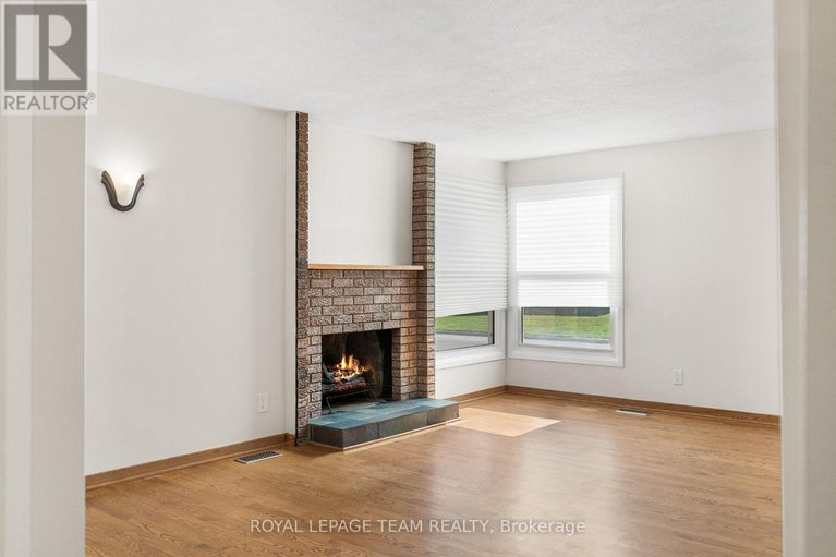 29339810/47-kidgrove-gardens/tanglewood/ottawa/ontario/K2G3W7_5