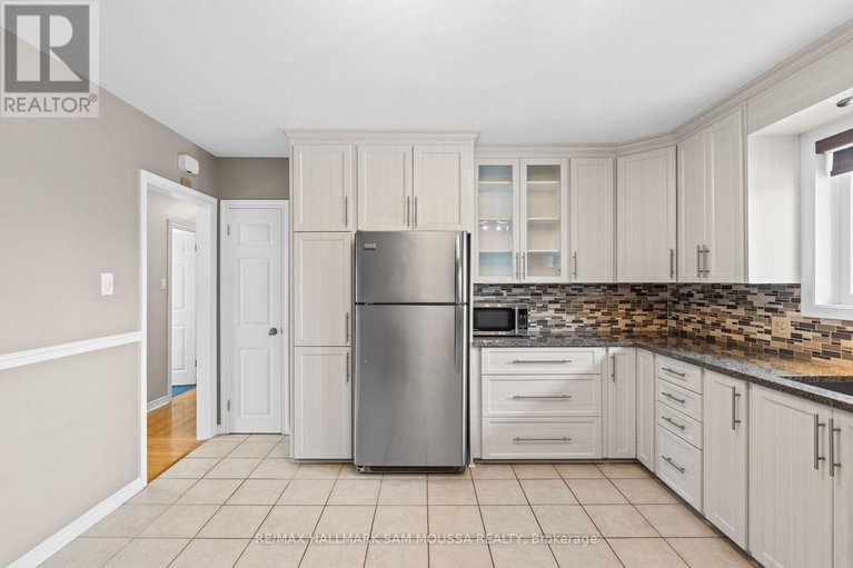 29121387/1208-stanton-road/queensway-terrace-southridgeview/ottawa/ontario/K2C3E2_11