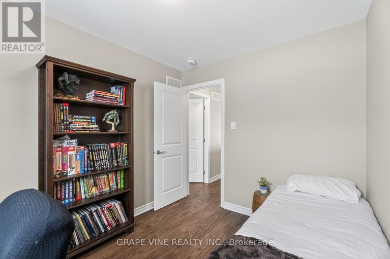 29276548/650-fisher-street/north-grenville-twp-kemptville-south/north-grenville/ontario/K0G1J0_27