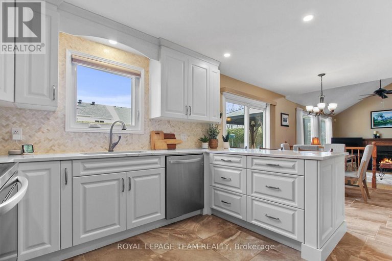 29665955/47-delamere-drive/stittsville-central/ottawa/ontario/K2S1R2_11