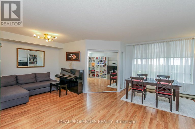 28573644/809-100-grant-carman-drive/borden-farmstewart-farmcarleton-heightsparkwood-hills/ottawa/ontario/K2E8B8_12