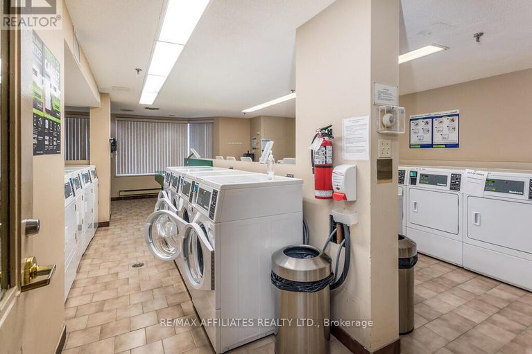 28251371/914-80-sandcastle-drive/leslie-park/ottawa/ontario/K2H9E7_30