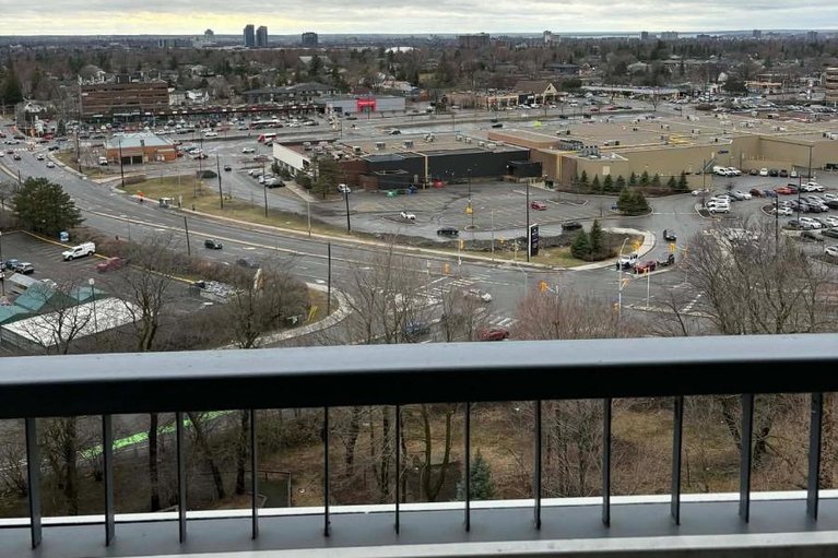 29619261/1217-20-chesterton-drive/borden-farmstewart-farmcarleton-heightsparkwood-hills/ottawa/ontario/K2E6Z7_15