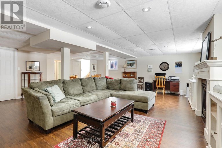 29363009/6-head-street/lancaster/south-glengarry/ontario/K0C1N0_28