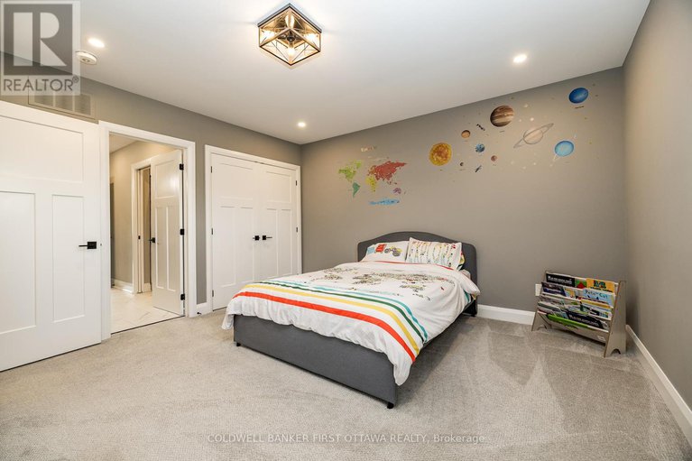 28424971/481-sangeet-place/goulbourn-twp-from-franktown-rdsouth-to-rideau/ottawa/ontario/K0A2Z0_21