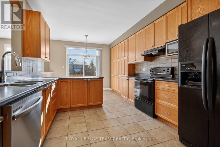 29182654/59-polo-lane/emerald-meadowstrailwest/ottawa/ontario/K2M2Y4_13