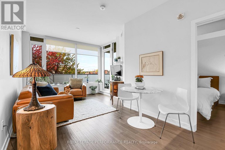 28993305/301-570-de-mazenod-avenue/ottawa-east/ottawa/ontario/K1S5X2_7