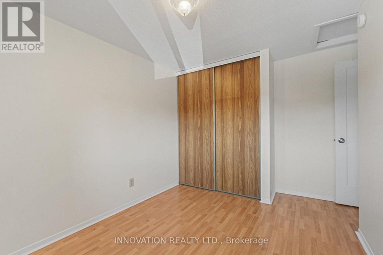 28859068/60-6247-sundown-crescent/convent-glen-south/ottawa/ontario/K1C2M1_30