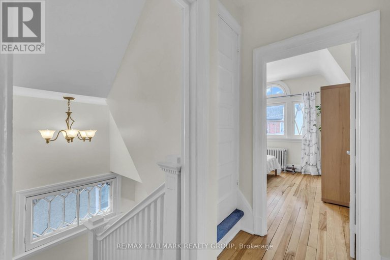 28281050/396-daly-avenue/sandy-hill/ottawa/ontario/K1N6H2_28