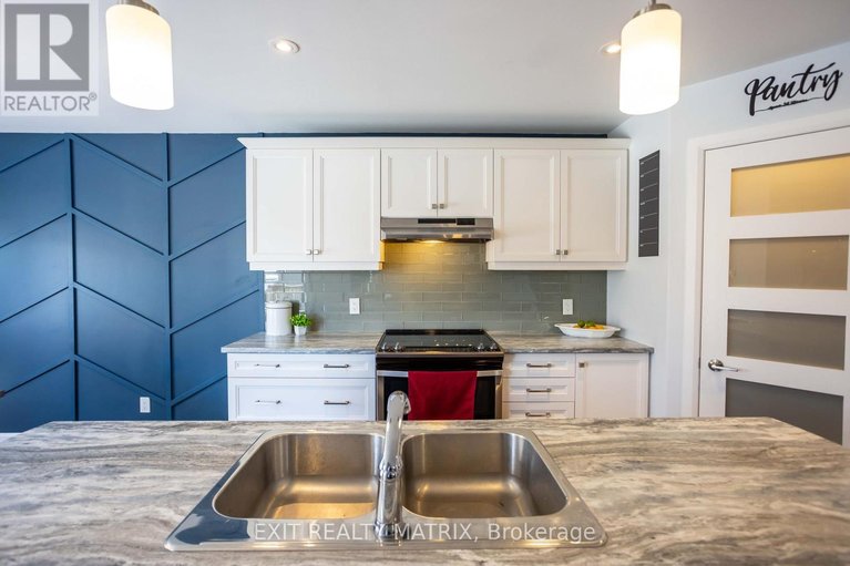 29581127/273-central-park-boulevard/village-of-russell/russell/ontario/K4R0E9_11