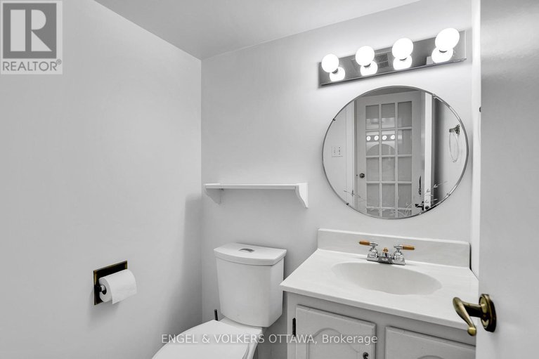 28416744/1089-borden-side-road/carleton-heights/ottawa/ontario/K2C3P3_31