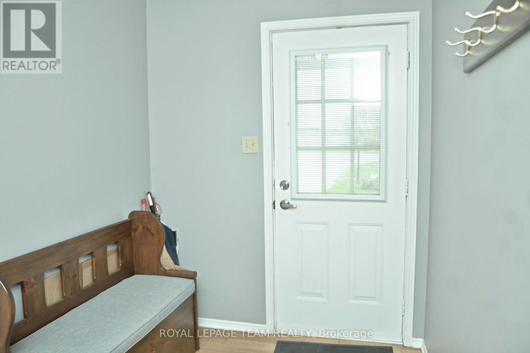 29683602/11119-grisdale-boulevard-w/south-dundas-matilda-twp/south-dundas/ontario/K0E1K0_22