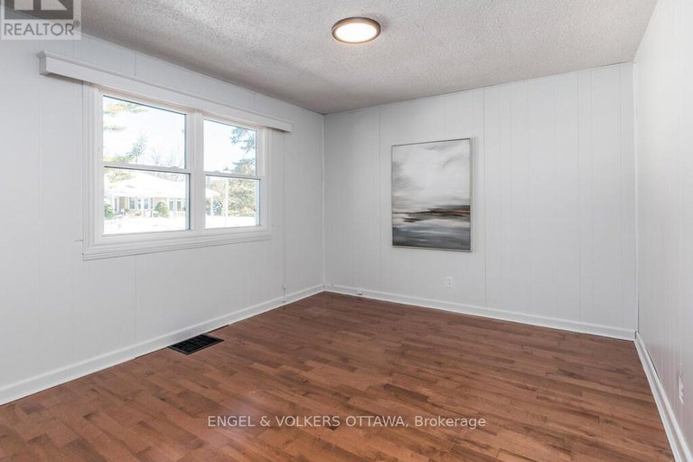 29358841/878-dunlevie-avenue/mckellar-heightsglabar-park/ottawa/ontario/K2A2Z4_24