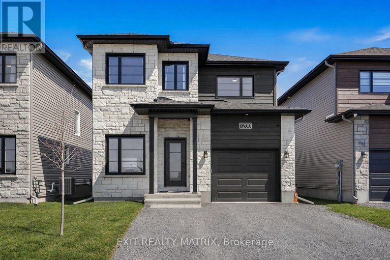 29640036/1200-montblanc-crescent/embrun/russell/ontario/K0A1W0_1