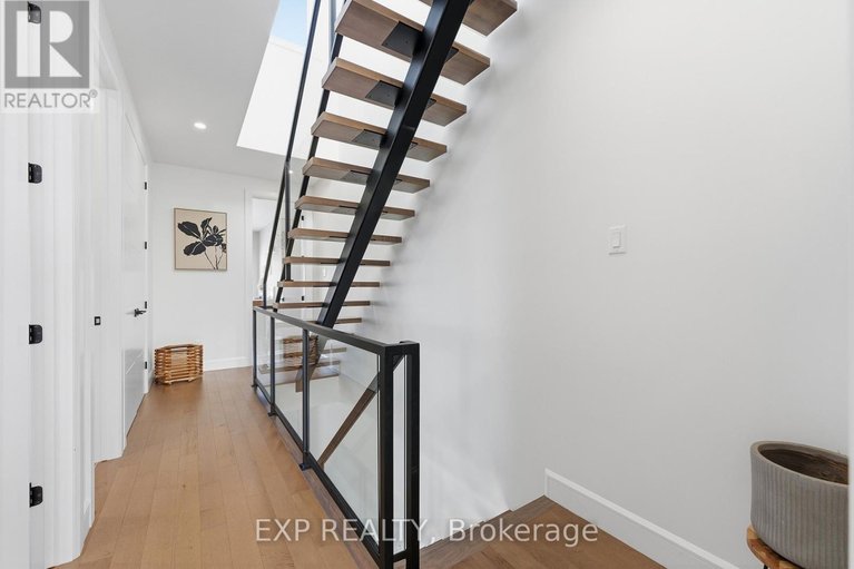 29677921/158-marier-avenue/vanier/ottawa/ontario/K1L5S1_21