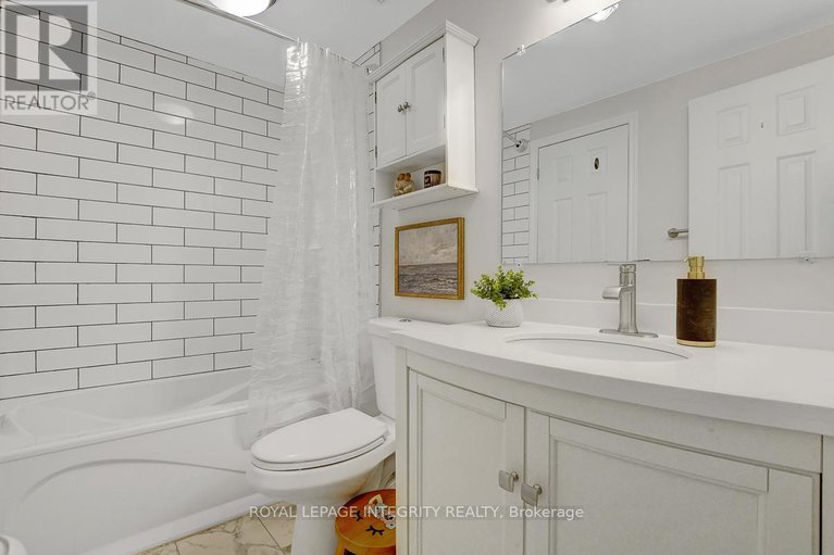 29178454/34-stokes-crescent/glencairnhazeldean/ottawa/ontario/K2L2Z4_25