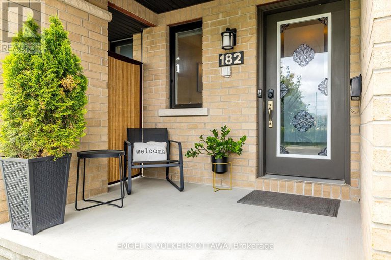 28498335/182-poplin-street/riverside-southgloucester-glen/ottawa/ontario/K4M0G9_5